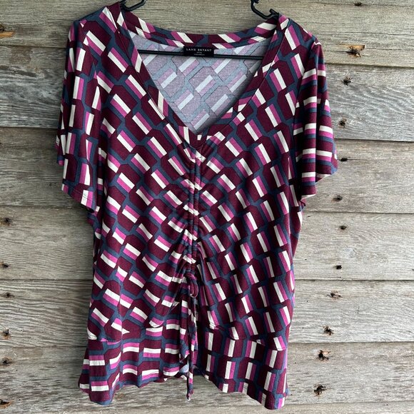 Lane Bryant Tops - Lane Bryant Women's Geometric Print Top Size 14/16 Short Sleeve Ruched Front